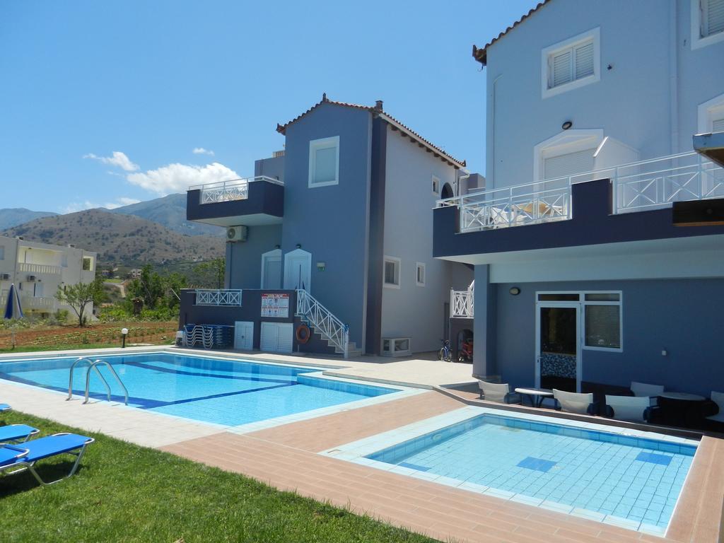 Aparthotel Athena 3*